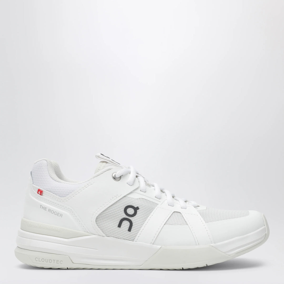 On - The Roger Clubhouse Pro tennis shoes in White | Ice