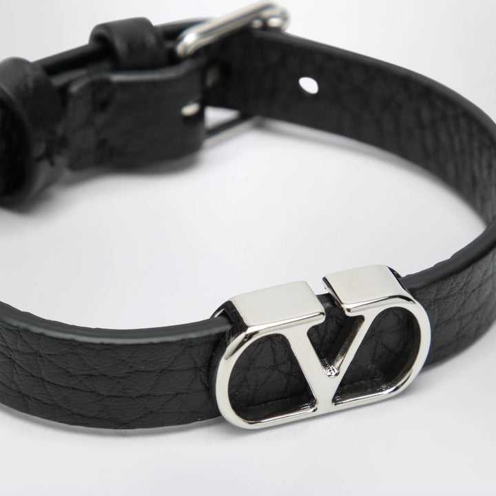 Valentino Garavani - VLogo Signature bracelet in grained calfskin leather, black