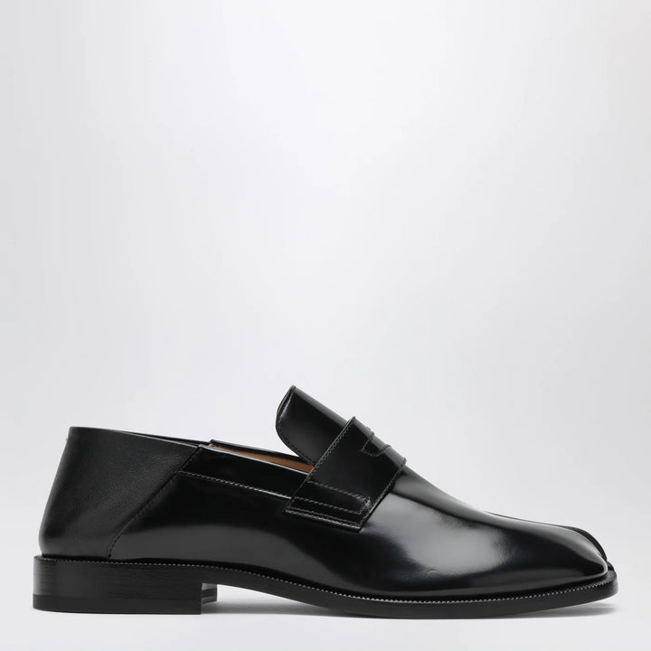 Maison Margiela - Tabi loafer in black leather