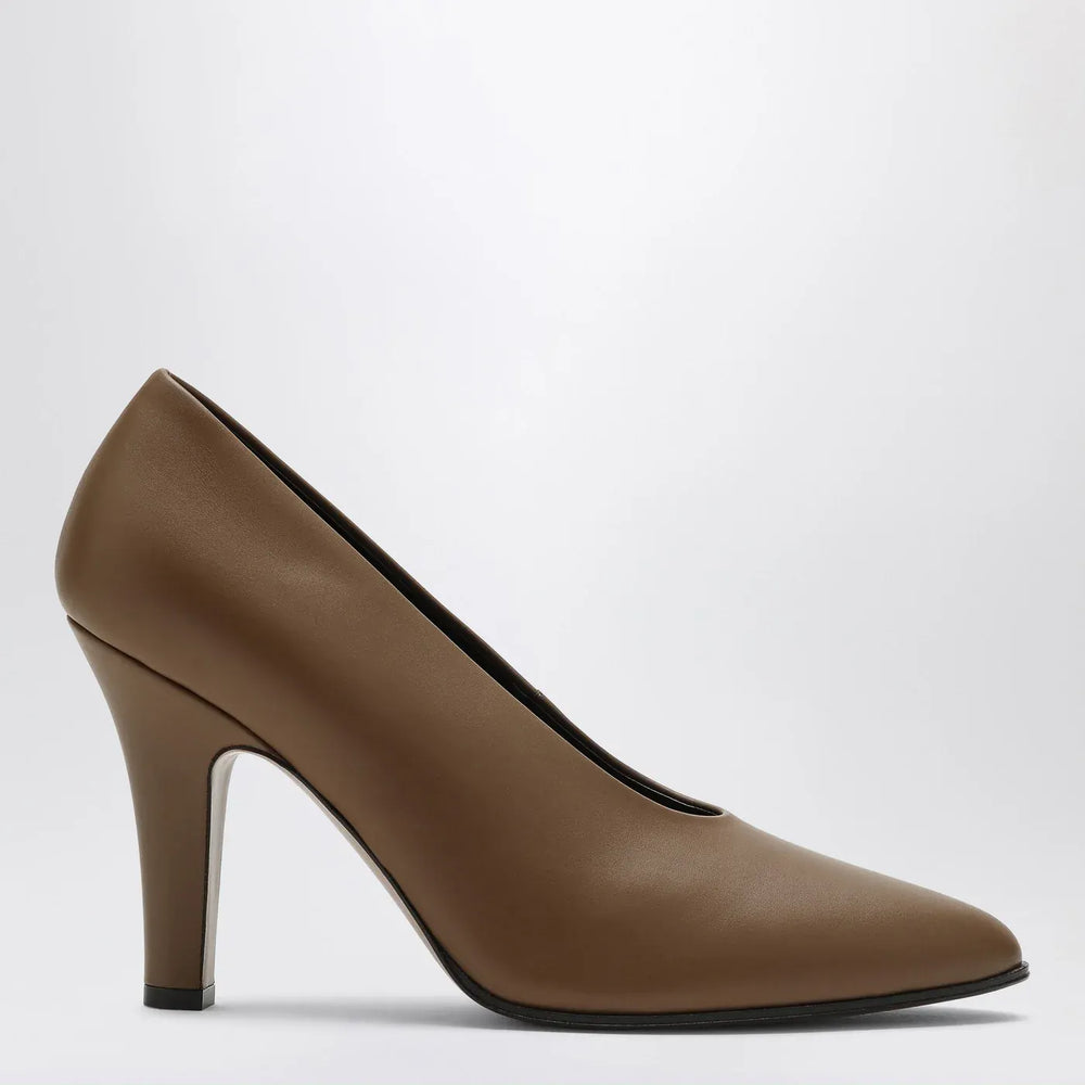 The Row - Prudens Fawn coloured décolleté Brand Apparel & Accessories 37 IT